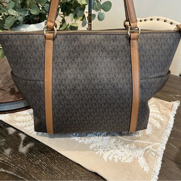 NWOT Michael Kors Sullivan Large Tote Colors - Picture 8 of 14